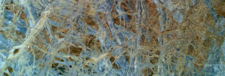 Natursteinmuster Platte blau-grün mit vielen Adern